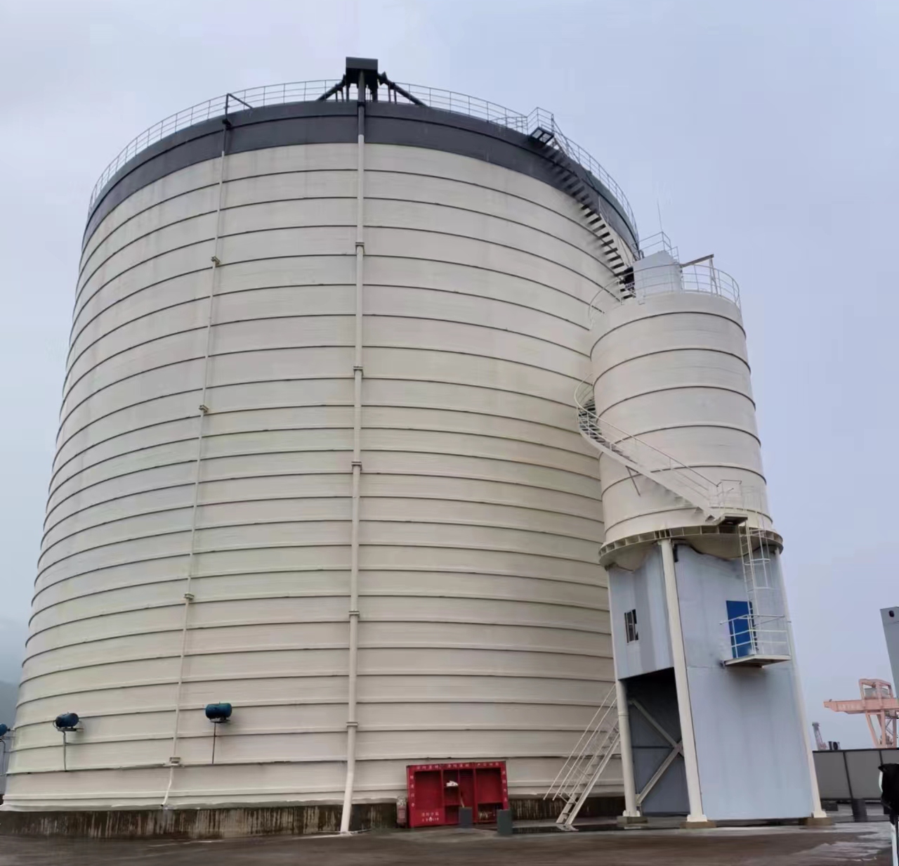 巴林右10万吨水泥钢板库